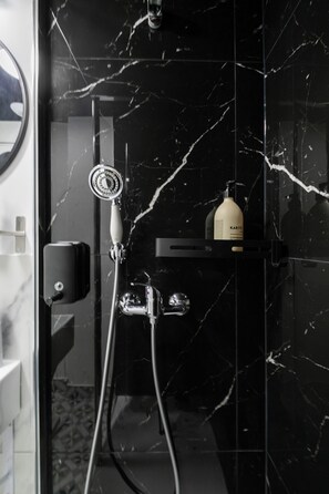 Basic-Studio | Badezimmer