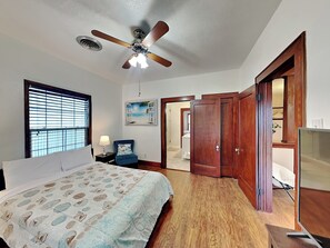 2 habitaciones, tabla de planchar con plancha, internet y ropa de cama 