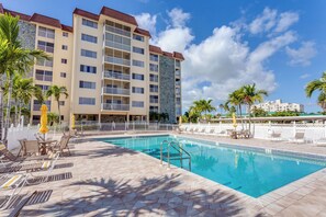 Pool - Access to Pool & Beach! Two Week Min. Stay (Fort Myers Beach)