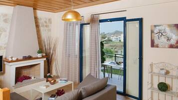 Smart TV, fireplace, DVD player