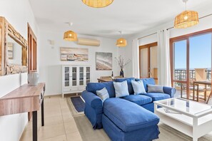 Living area - Sea & Sunset View Apartment BJ12 (Kouklia)