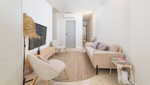 50-inch LCD TV with cable channels - Solaga - Casa Banda del Mar (Málaga)