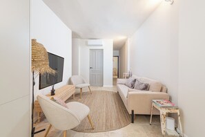 50-inch LCD TV with cable channels - Solaga - Casa Banda del Mar (Málaga)