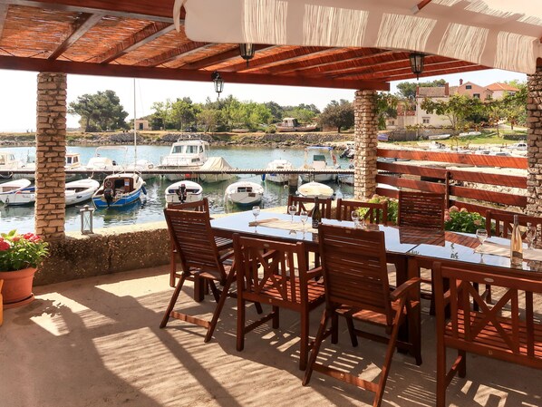 Restauration en plein air