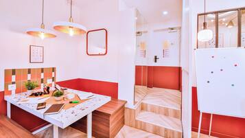 Studio | Coin séjour | Télévision