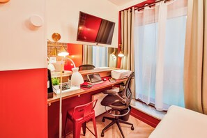 Studio | Coin séjour | Télévision