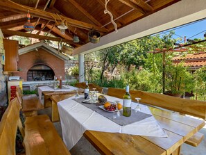 Outdoor dining - Sandalj by Interhome (Mošcenicka Draga)