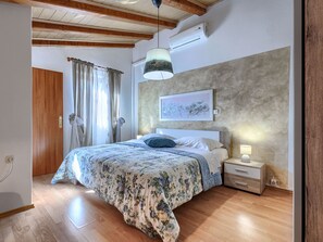 3 Schlafzimmer, Bügeleisen/Bügelbrett, WLAN