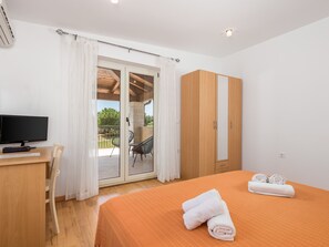 4 bedrooms, internet