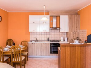 Fridge, microwave, oven, dishwasher