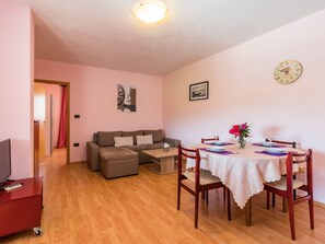Interior - Apartment Koštro by Interhome (Poreč)