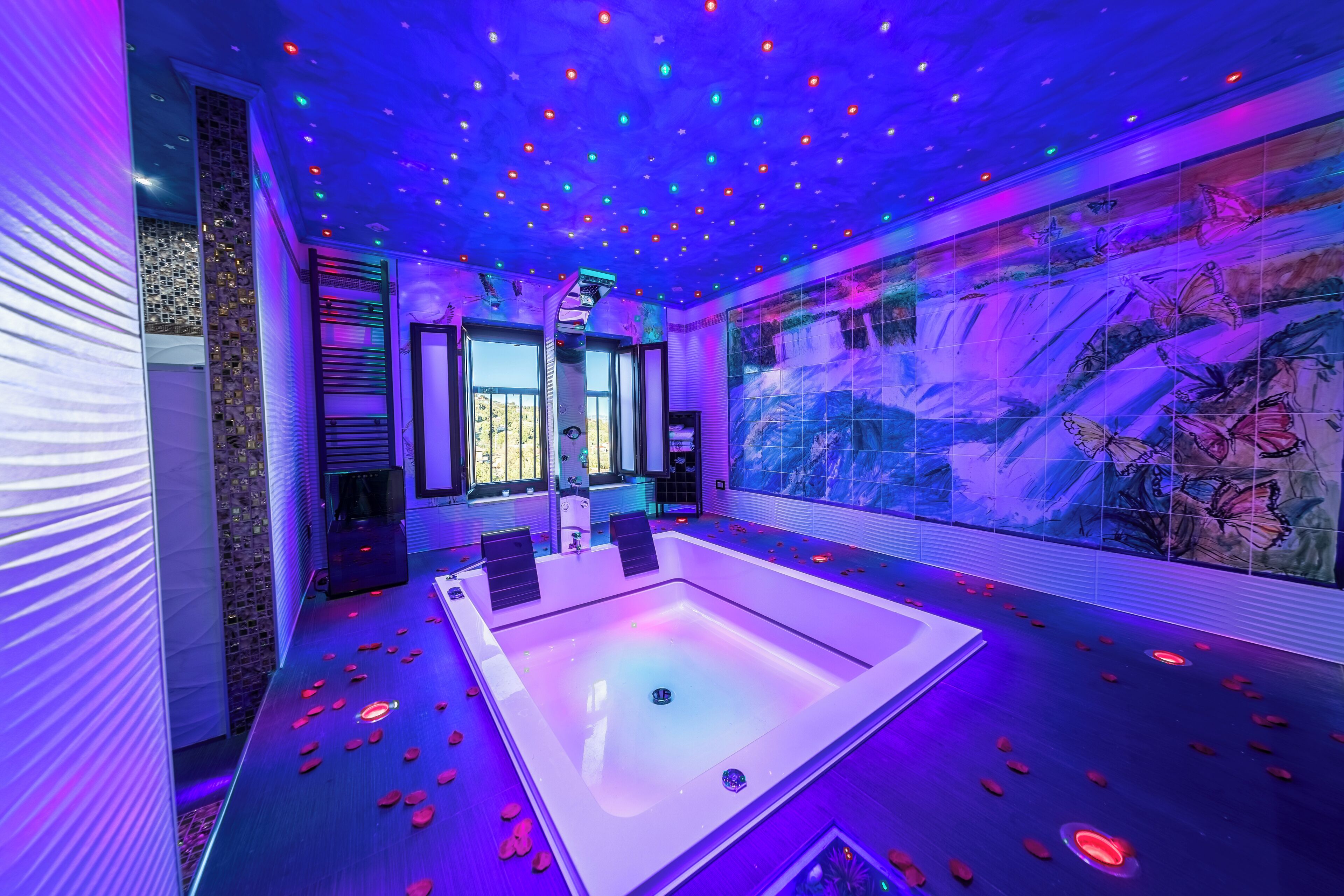 Appartement Luxe, 1 grand lit, vue montagne | Bain à remous privé