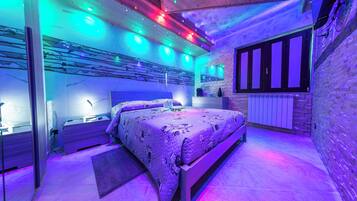 ラグジュアリー アパートメント クイーンベッド 1 台 マウンテンビュー | 1 室のベッドルーム、WiFi (無料)