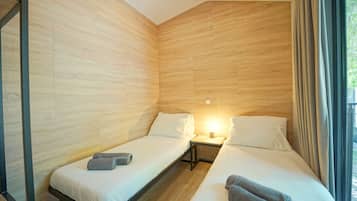 2 bedrooms, WiFi, bed sheets