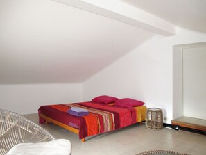 4 camere, ferro/asse da stiro, Wi-Fi