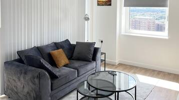 Apartment | Living area | TV