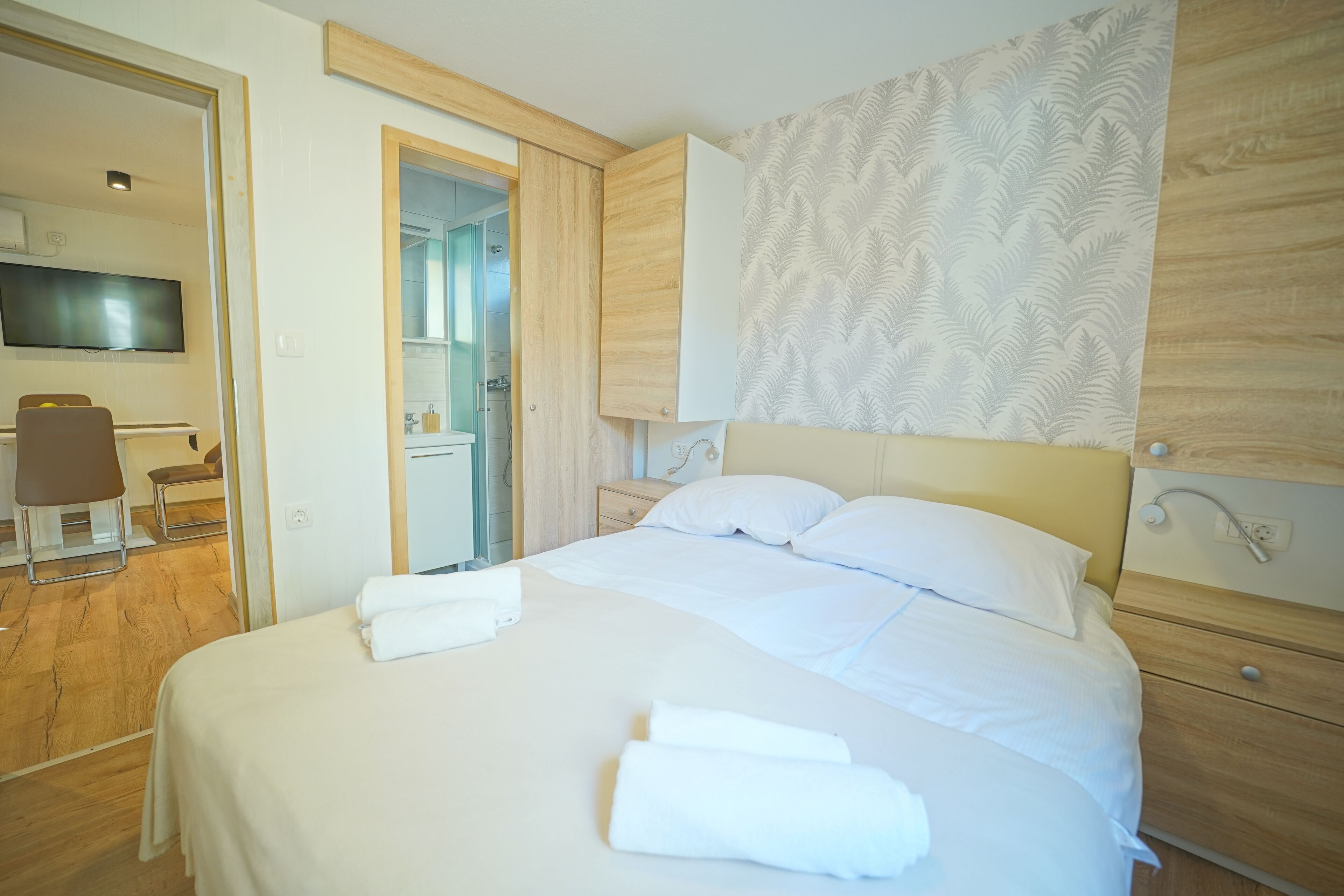 2 bedrooms, WiFi, bed sheets