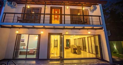 Villa Senaya