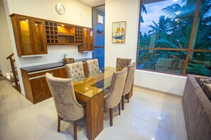 Flat-screen TV - Villa Senaya (Galle)
