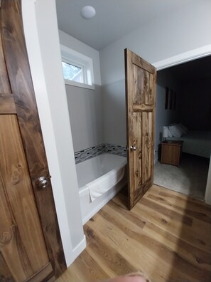 5 bedrooms, iron/ironing board, travel cot, WiFi
