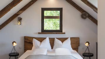 Luxury Chalet, Private Pool, Vineyard View | 2 bilik tidur, peralatan tempat tidur premium, bar mini