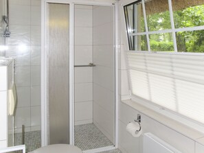 Bathroom - Hühnerhaus by Interhome (Schwarbe)