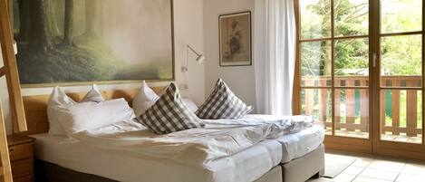 3 bedrooms, Internet