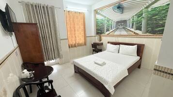 Comfort Double Room Single Use | Iron/ironing board, free WiFi