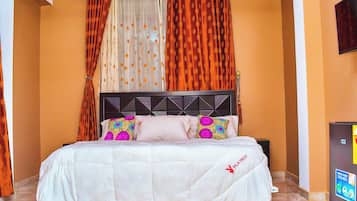Single Room, City View | Desk, laptop workspace, free WiFi