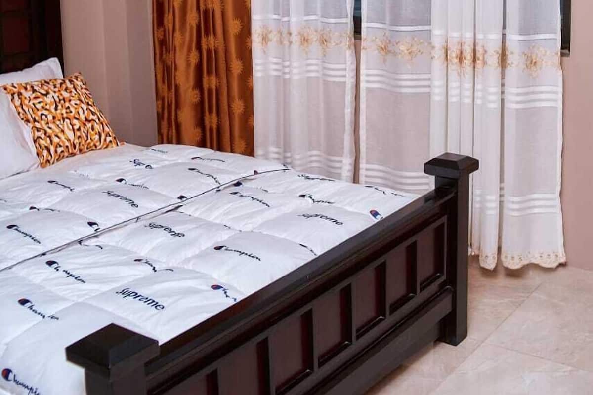 Single Room, City View | Desk, laptop workspace, free WiFi
