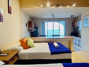 1 bedroom, WiFi, bed sheets - Apartment beach front in the hotel & Waterpark (Cancun)