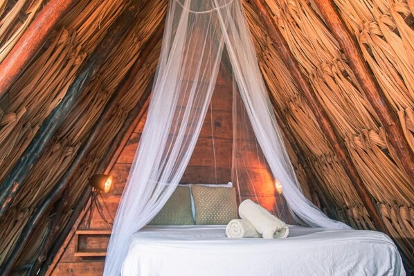 Free WiFi, bed sheets - Mapache Hostel (Isla Holbox)