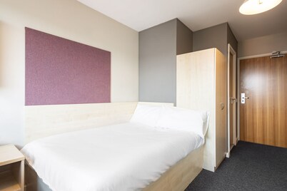 Host & Stay Central Quay