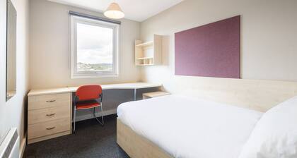 Host & Stay Central Quay