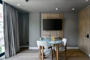 Apartment | 1 bedroom - w Stunning 1BR w/ Radiant Deco in Unicentro (Bogotá)