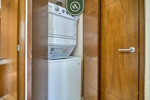 Apartament, accessible | 4 dormitoris i Internet