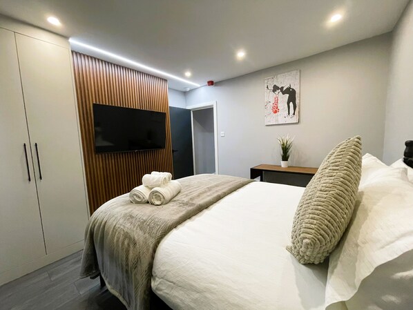 1 chambre, fer et planche à repasser, Wi-Fi, draps fournis