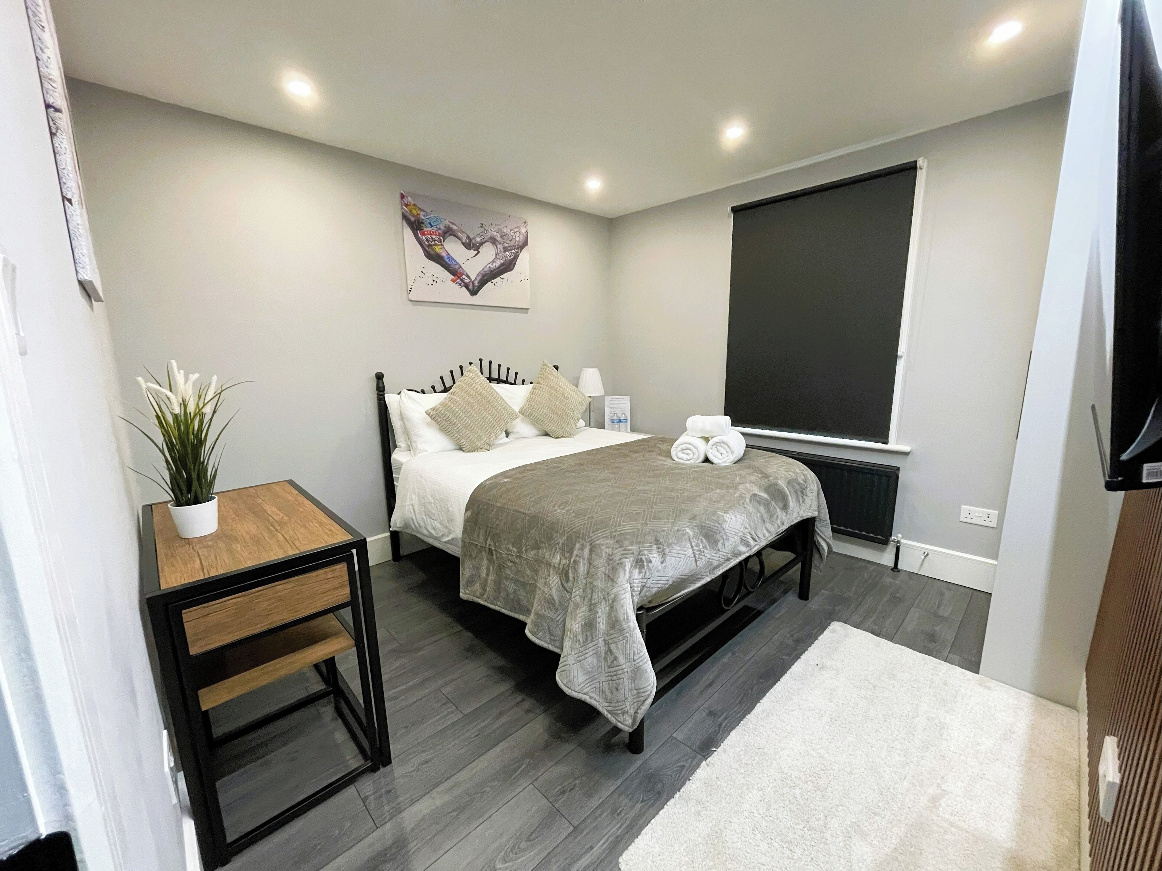 1 bedroom, iron/ironing board, WiFi, bed sheets