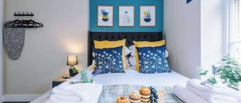 1 chambre, bureau, chambres insonorisées, fer et planche à repasser