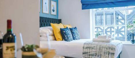 1 bedroom, desk, soundproofing, iron/ironing board