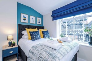 1 bedroom, iron/ironing board, travel crib, WiFi