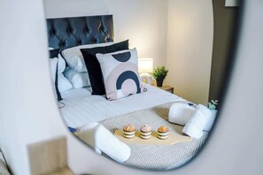 2 bedrooms, iron/ironing board, travel cot, WiFi