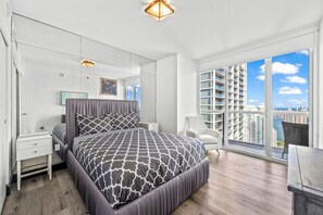 2 bedrooms, iron/ironing board, travel crib, free WiFi