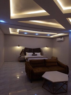 Unclassified image, 3 of 15, button - Hotel Marmaris oweri (Owerri)