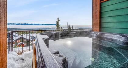 Vista at Big White. Amazing Location & View!