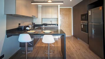 Căn hộ Tiêu chuẩn, không hút thuốc, ban công | Bếp riêng | Tủ lạnh, lò vi sóng, lò nướng, dụng cụ nấu nướng/bát dĩa/dao nĩa
