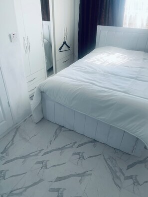 Studio | Free WiFi, bed sheets