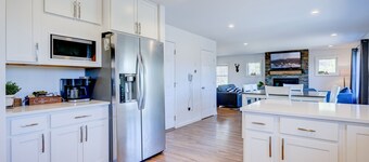 Mountain Valley Home - Firepit +Views