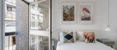 1 slaapkamer, een strijkplank/strijkijzer, internet, beddengoed