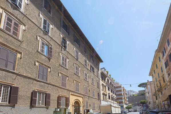 Exterior - Vatican Museum 2 Apartment (Rome)